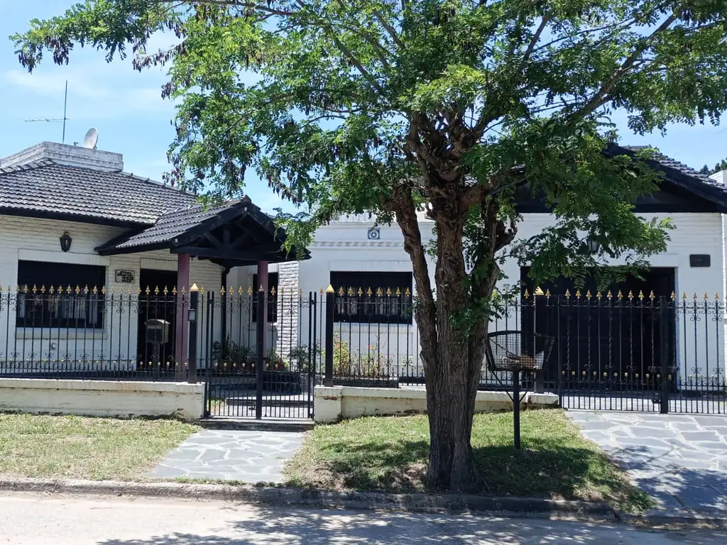 Hermosa Casa en Mar de Ajó (Barrio San Rafael)