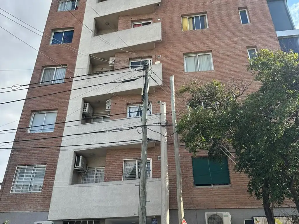 VENDO DEPARTAMENTO 1 DORM.  SOBRE DUARTE QUIROS, TERRAZA CON PILETA Y ASADOR