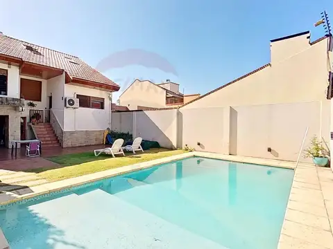 Casa chalet venta Quilmes,6 ambientes APTO CRÉDITO