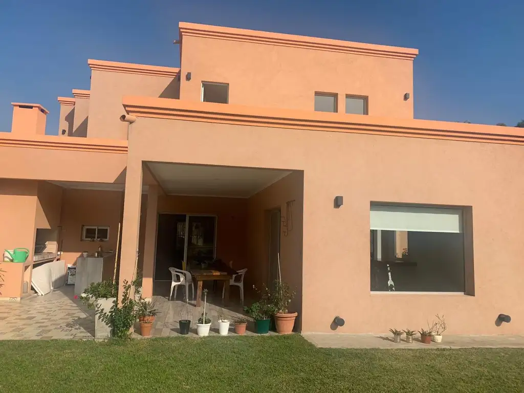 Casa en venta, Country Casuarinas