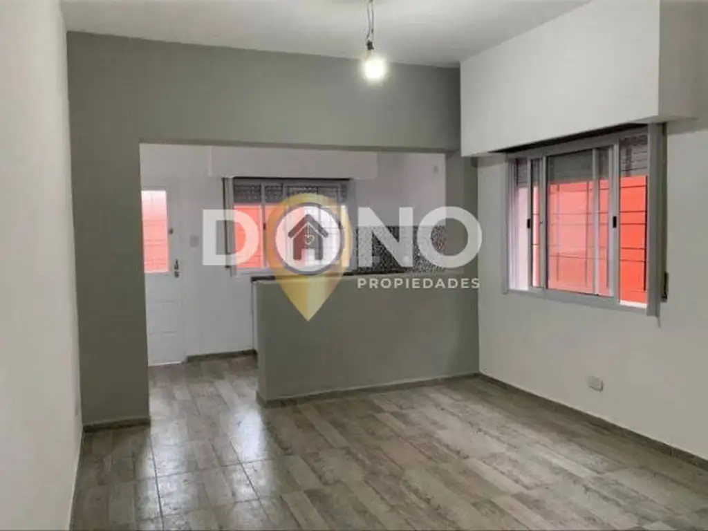 Casa - Venta - Argentina, Quilmes - COMODORO RIVADAVIA 1300