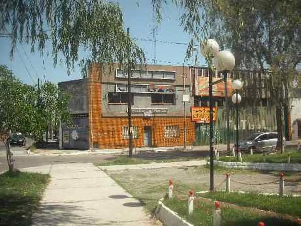 VENTA GALPON/DEPOSITO 625 M2 LANUS OESTE