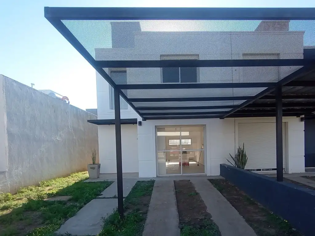 VENTA DUPLEX 2 DORM MANANTIALES CON RENTA