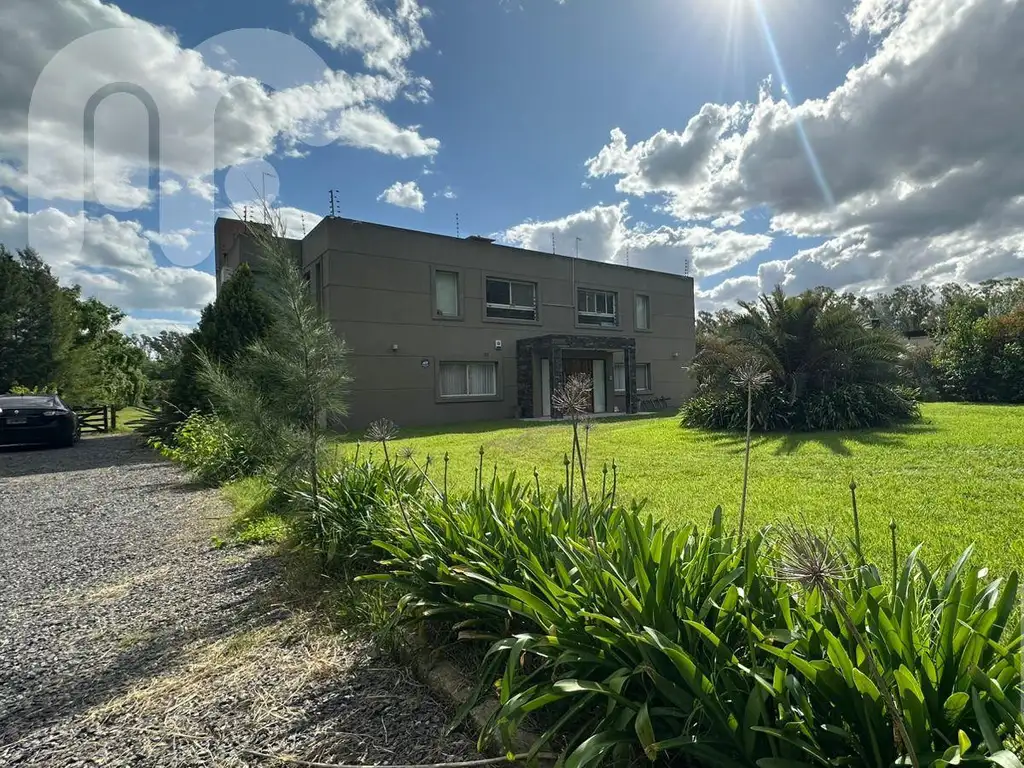 CASA EN ALQUILER TEMPORAL - CAMPOS DE ROCA