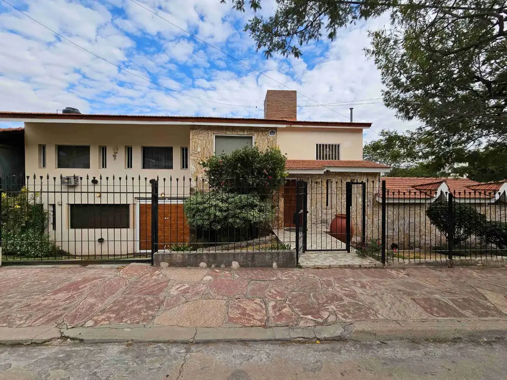 Casa en Venta en JOSE MUÑOZ Villa Carlos Paz, Córdoba