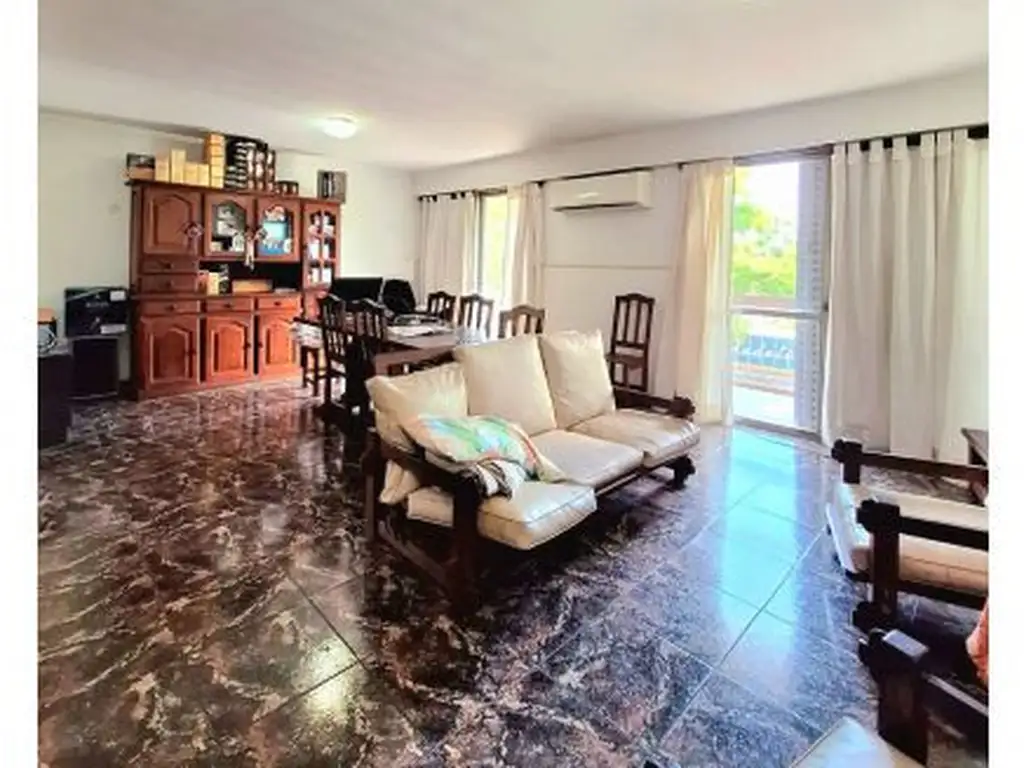 San Martín  4342  4  PISO EXCLUSIVO