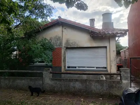 *MAR DEL PLATA* CASA SOBRE LOTE DE 161 MTS A REFACCIONAR