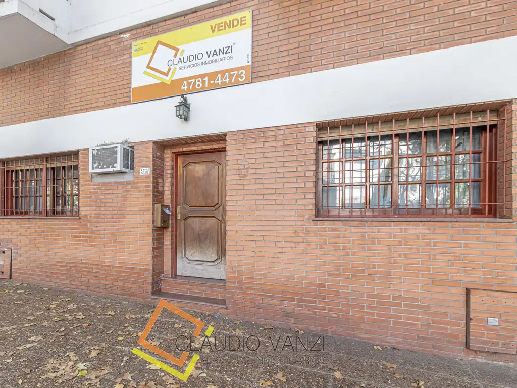 VENTA CASA AL FRENTE BELGRANO R