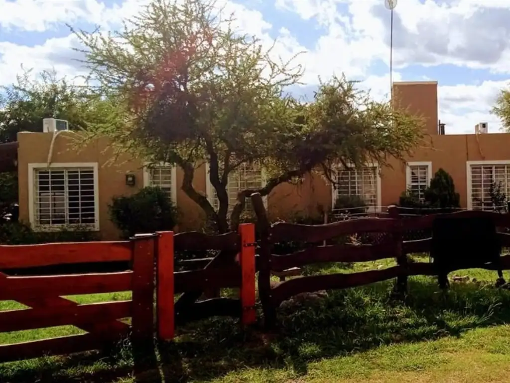 Complejo de dos cabañas en Cortaderas