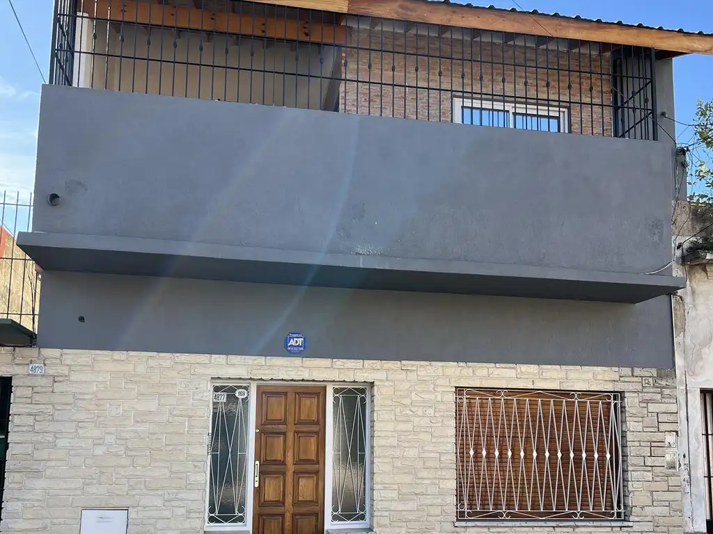 Casa en  VILLA BALLESTER  VENTA