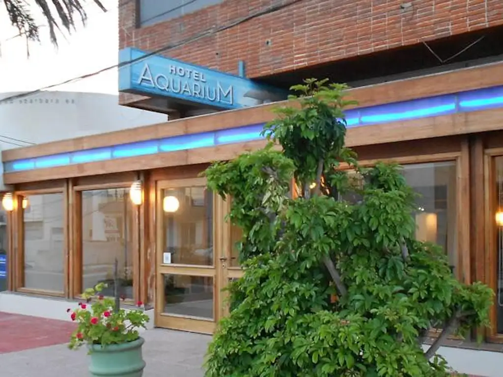 Hotel - Venta - Uruguay, Punta del Este - CALLE 9 (La Salina)