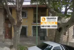 ALQUILER COMERCIAL, CASA 2 PLANTAS, PATIO, VARIOS AMBIENTES