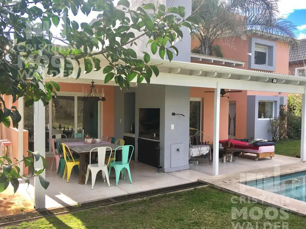 Casa en Venta -5 ambientes - La Barra Village- Ing. Maschwitz