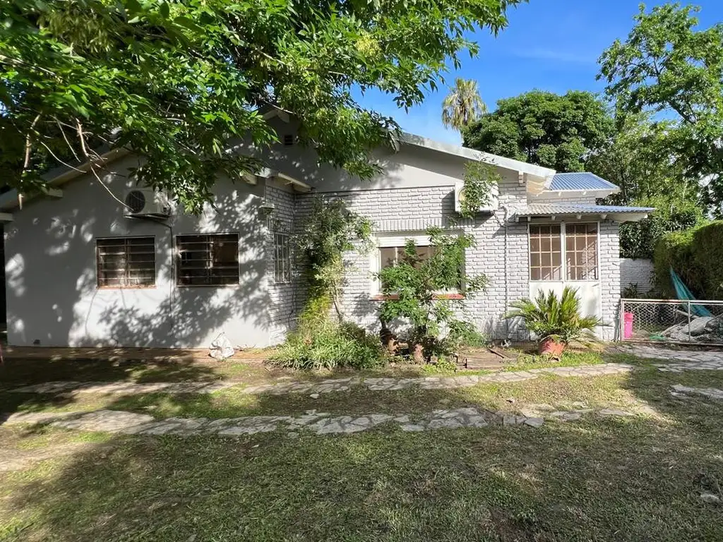 CASA EN VENTA EN MUÑIZ, SAN MIGUEL