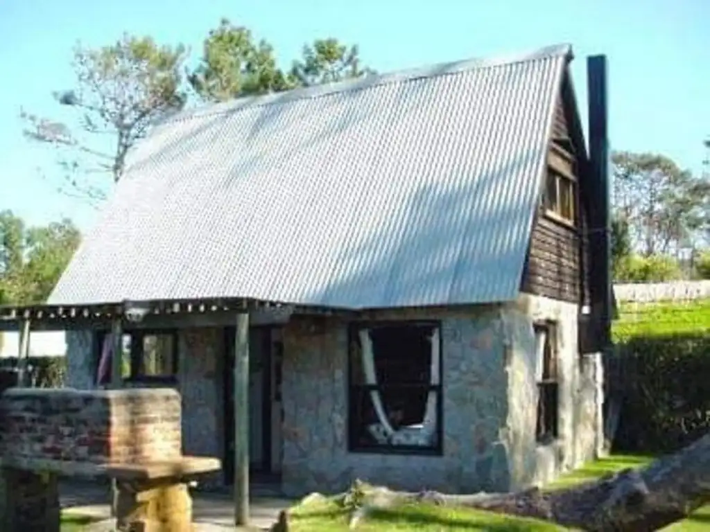 Terreno En La Paloma Uruguay Con Cabañas Cerca De La Playa