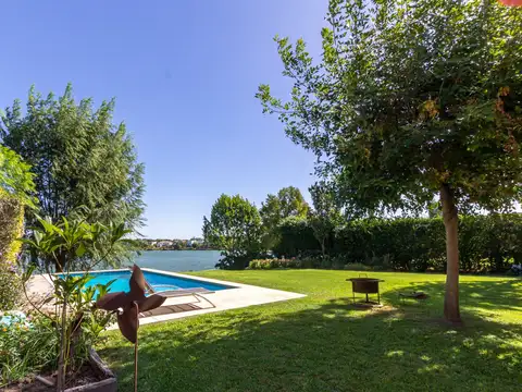 Casa  en Venta en Santa Barbara, Tigre, G.B.A. Zona Norte