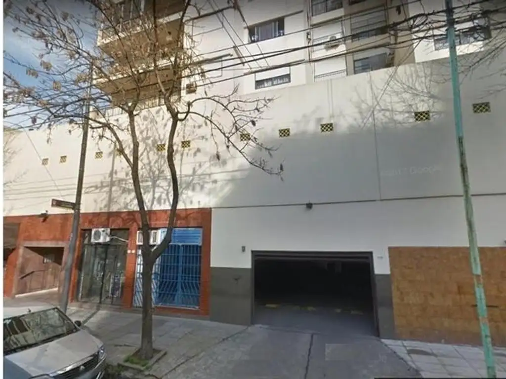 Espacio guardacoche con seguridad 24 hrs. en Barracas