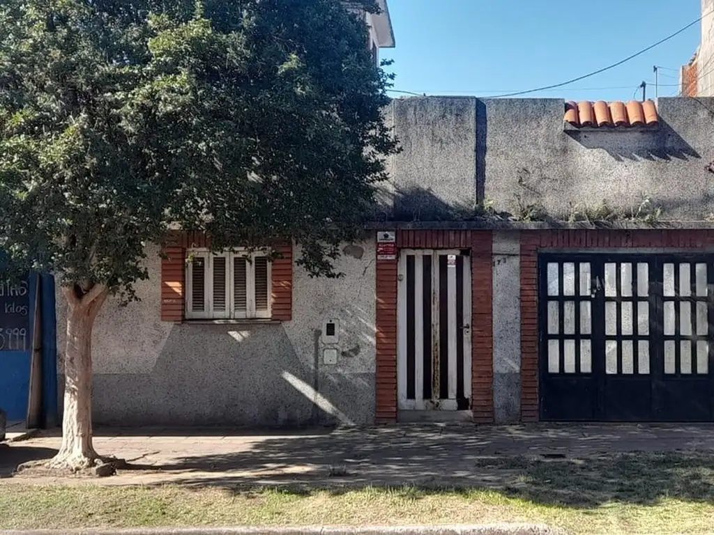 Casa en Venta p/ reciclar