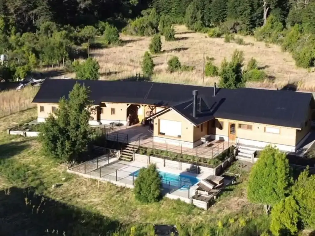 Chalet en venta de villa rio quilquihue , lago lolog