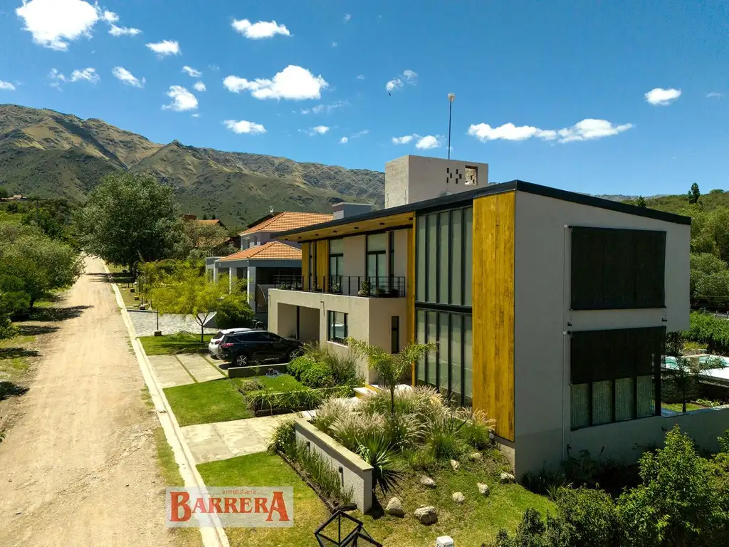 Country Chumamaya, Casa Zorrtos , 365 m2 con. s/ lote 907 m2