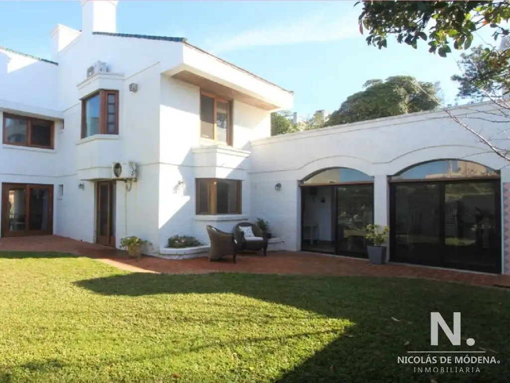 Hermosa Casa en Rincón del Indio de 4 dormitorios