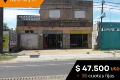 Casa en venta - 2 dormitorios 4 baños - cocheras - locales - 300mts2 - La Plata