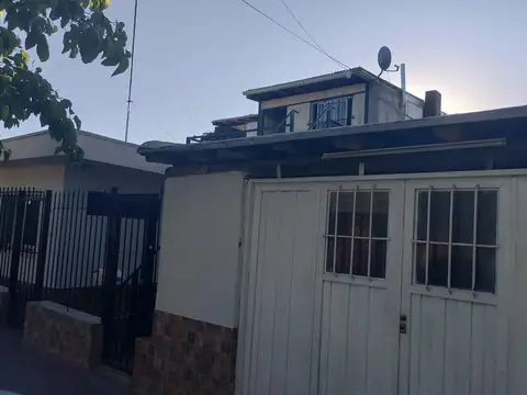 Casa y depto. indepte. en venta en Luján de Cuyo