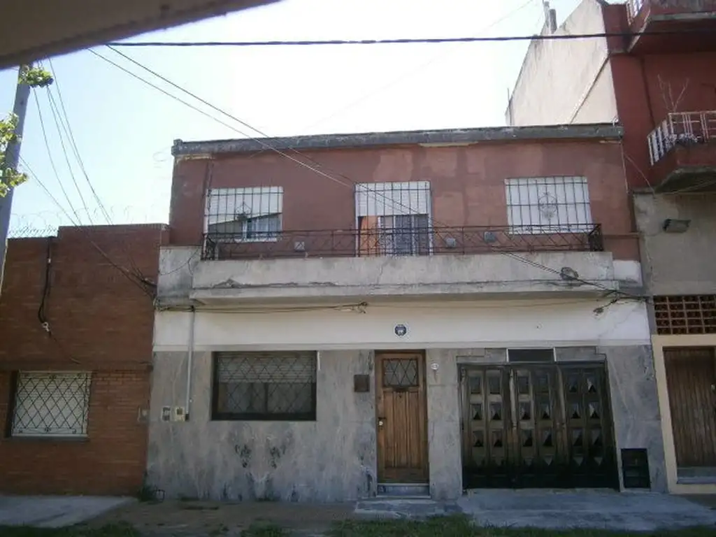 Casa - Venta - Argentina, Avellaneda - Avenida Roca 2138