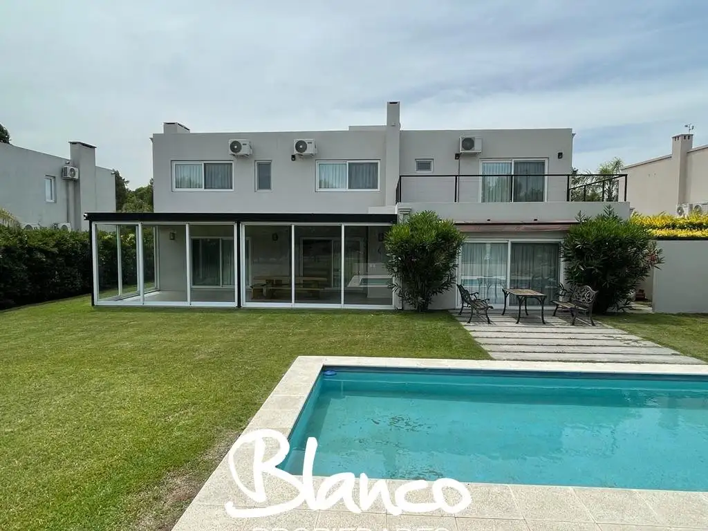 Casa  en Venta en Ayres Del Pilar, Pilar, G.B.A. Zona Norte