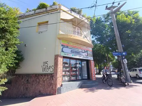 VENTA DEPTO DUPLEX Y LOCAL! BARRIO PUEYRREDÓN