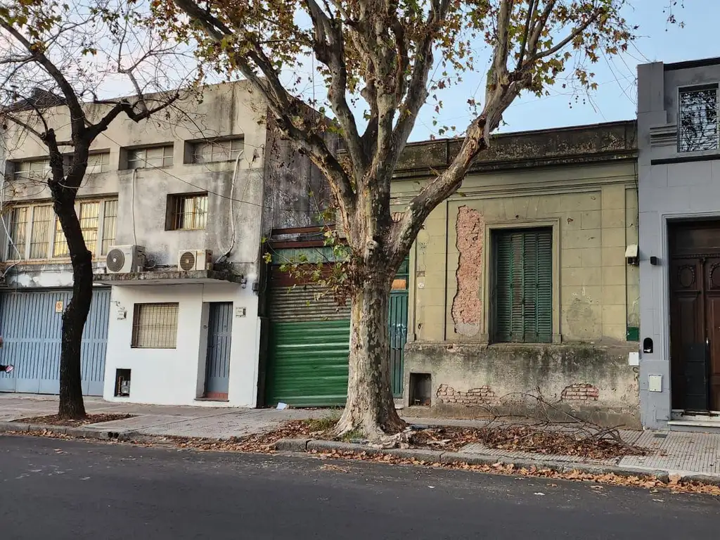 TERRENO EN VILLA SANTA RITA CON DEMOLICION