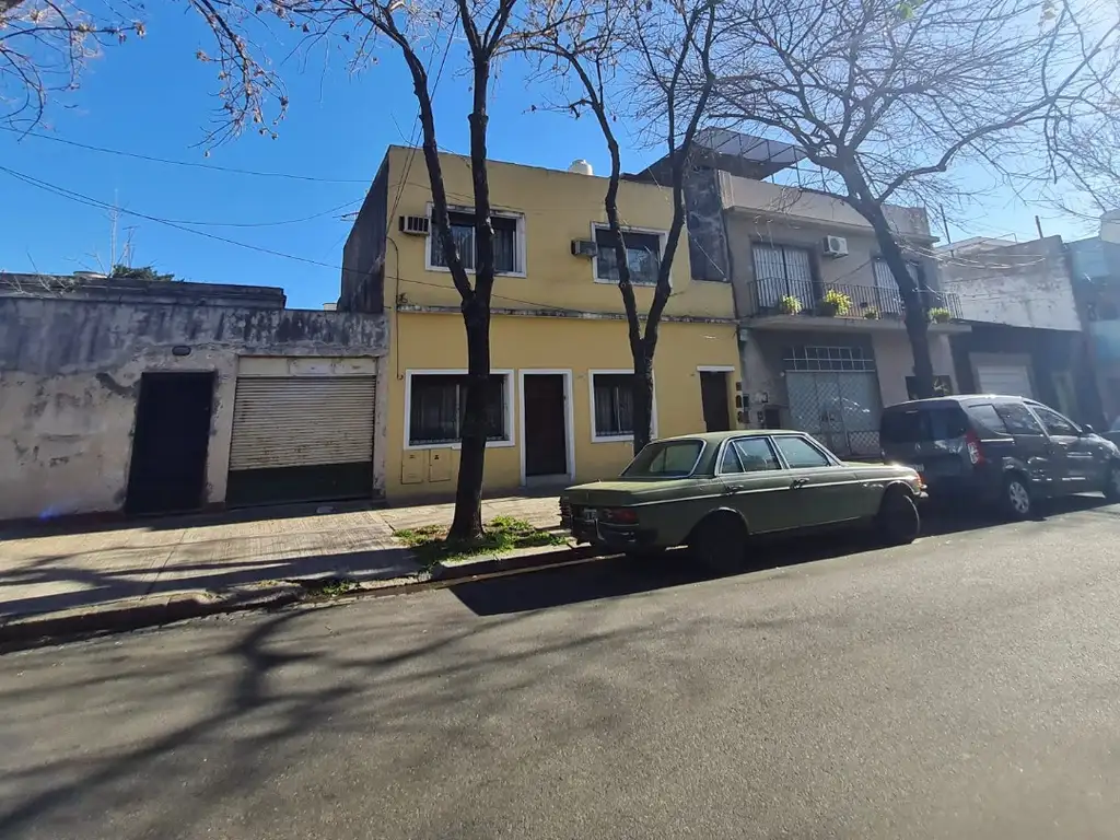 FLORESTA, SAN NICOLAS AL 1600, TIPO CASA PLANTA BAJA FRENTE, 4 AMPLIOS AMBIENTES