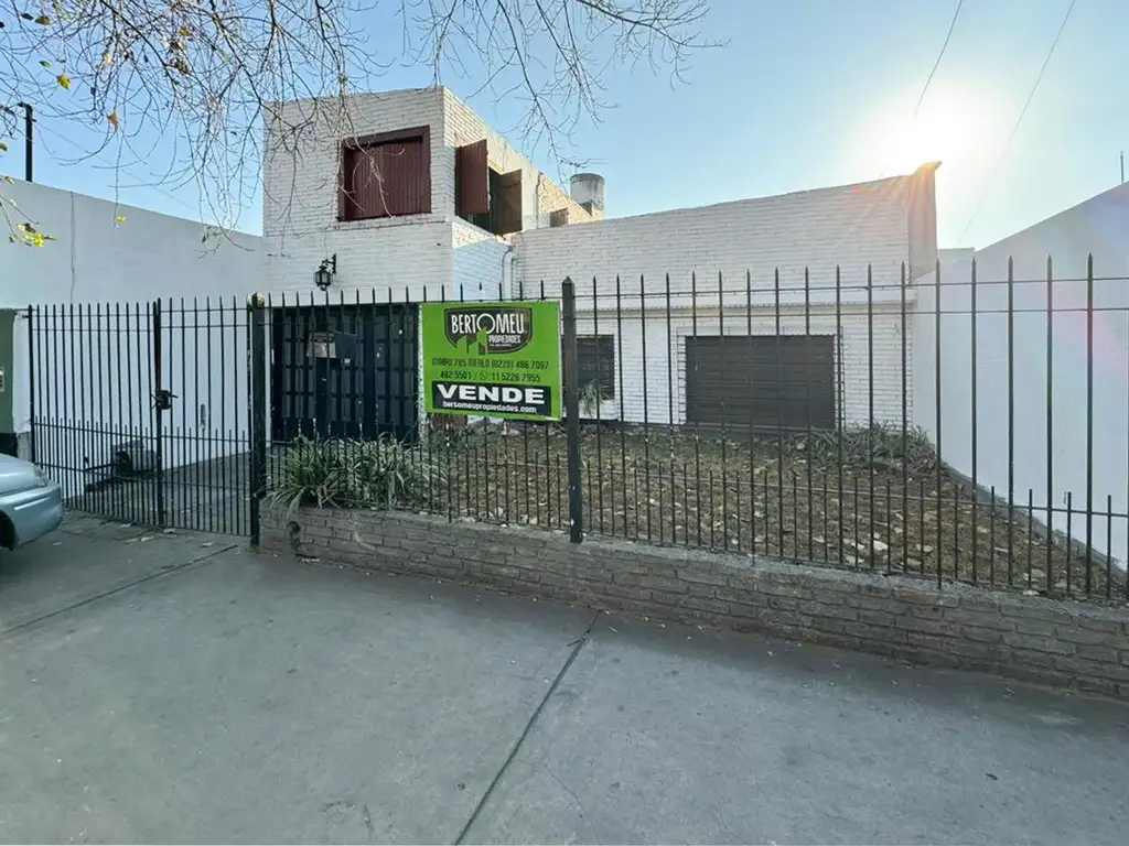 CASA A LA VENTA EN MERLO