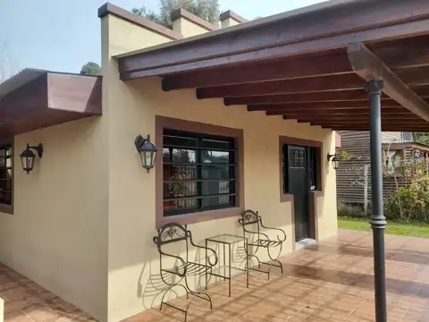 Casa en venta - 2 dormitorios 3 baños - 200mts2  - San Miguel Del Monte