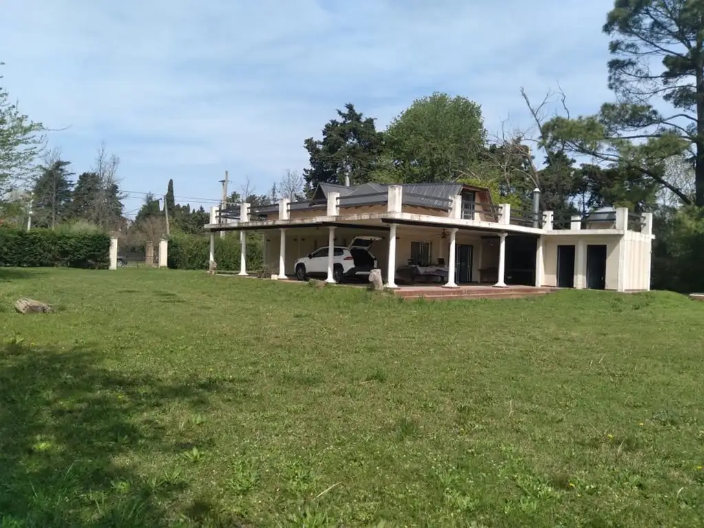 Casa Loma Verde Pileta 3.300 m2 lote