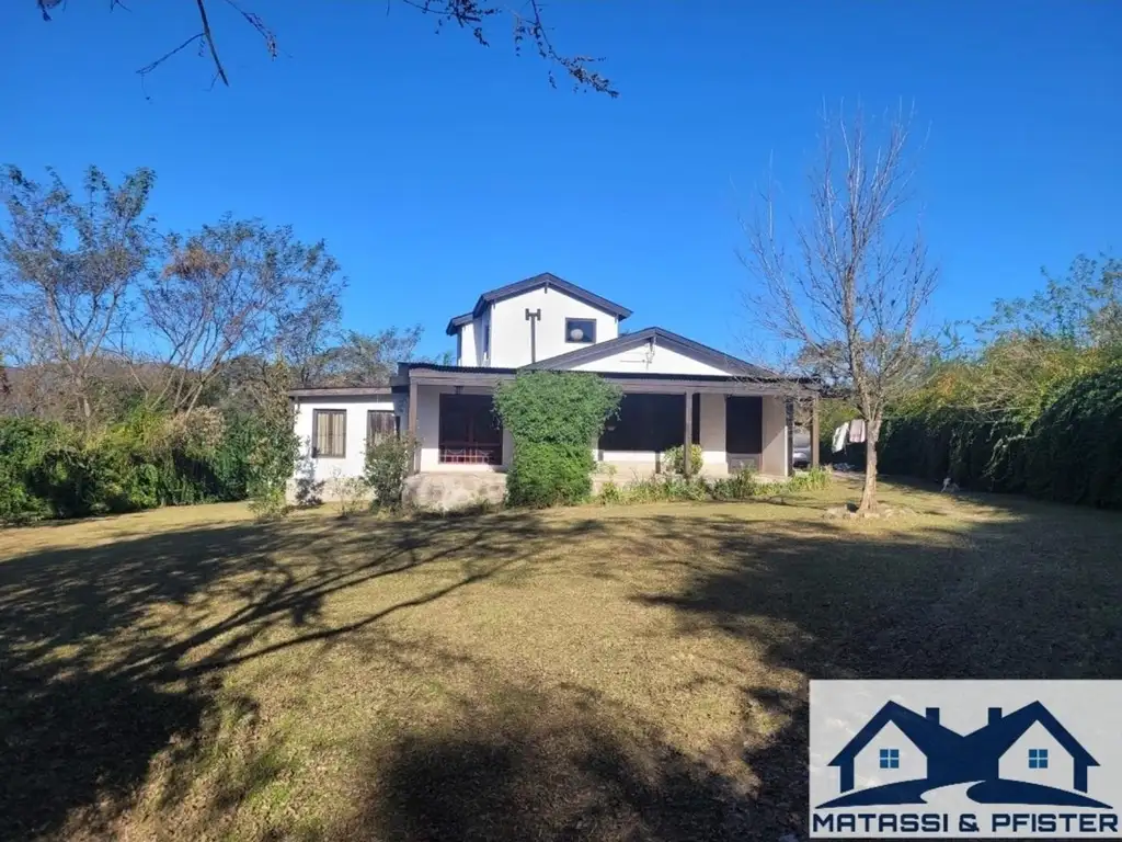 Hermosa Casa en Vaqueros c/ vistas