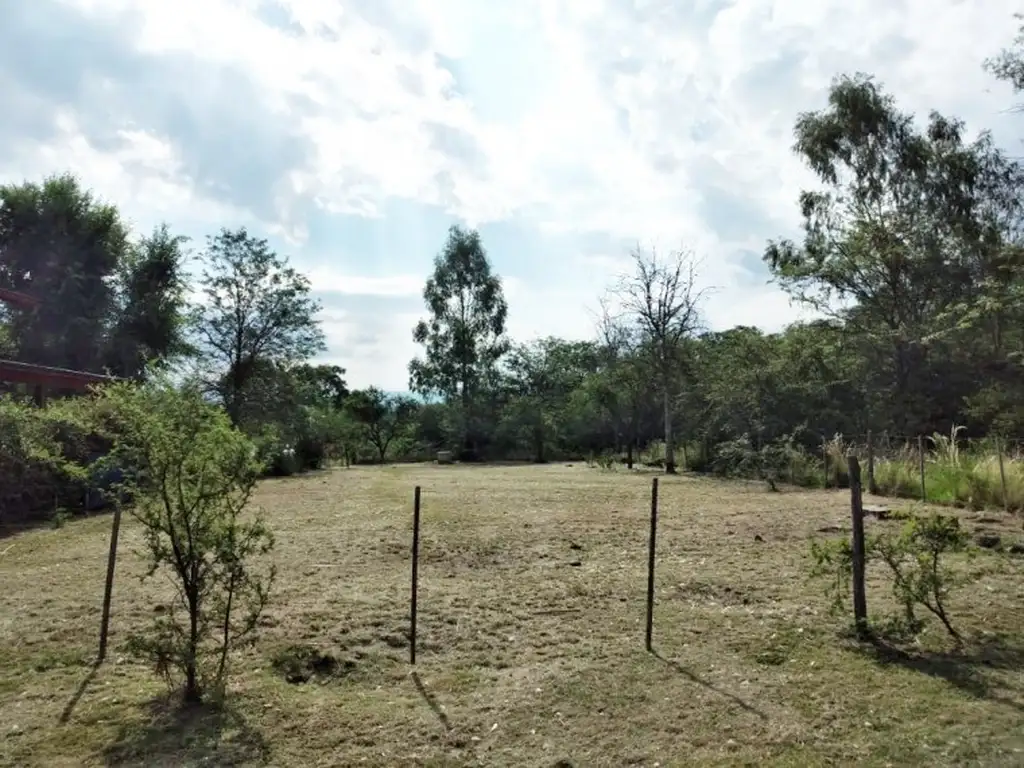 Terreno 692m2 en barrio Capilla Vieja