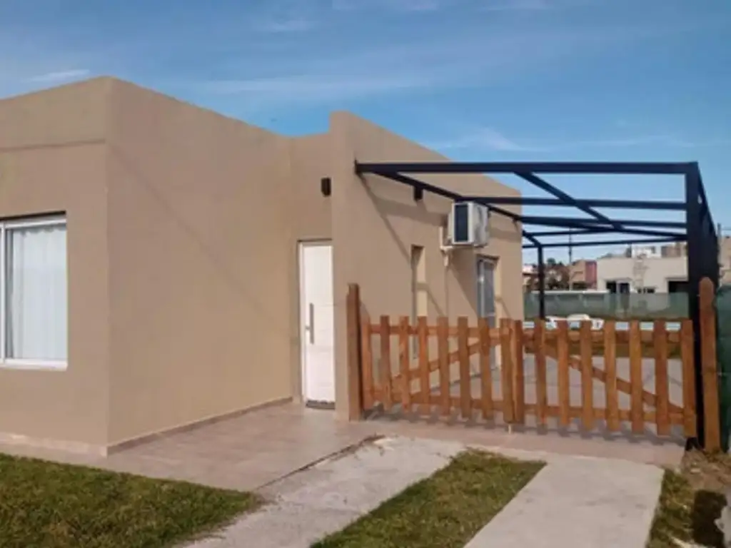 Venta Casa A Estrenar En Barrio Privado Laguna Azul 2