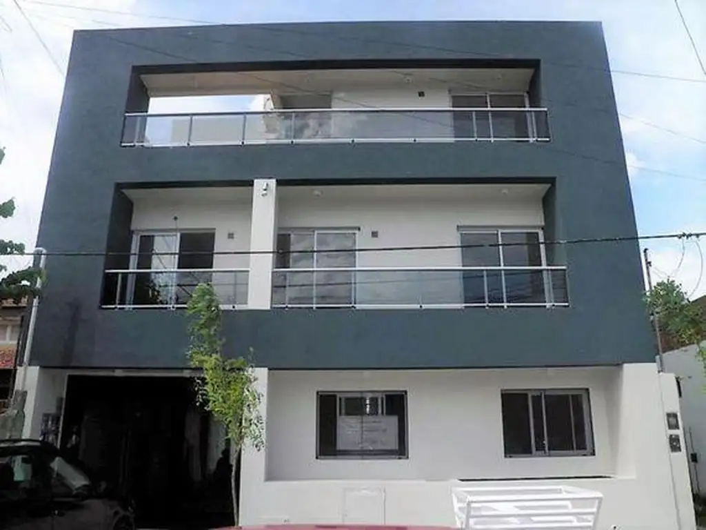 Dúplex en venta - 2 Dormitorios  2 Baños 1 Cochera - 75mts2 - San Carlos