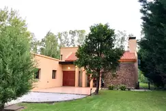 Casa en Venta en La Plata [Cod: 1164-8461]