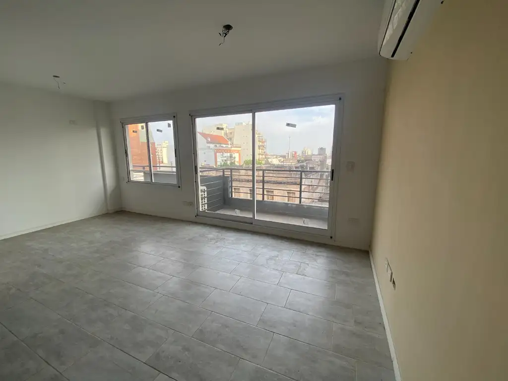 Venta de Departamento 1 Ambiente con Balcón al Frente y Amenities a Estrenar en San Cristóbal!