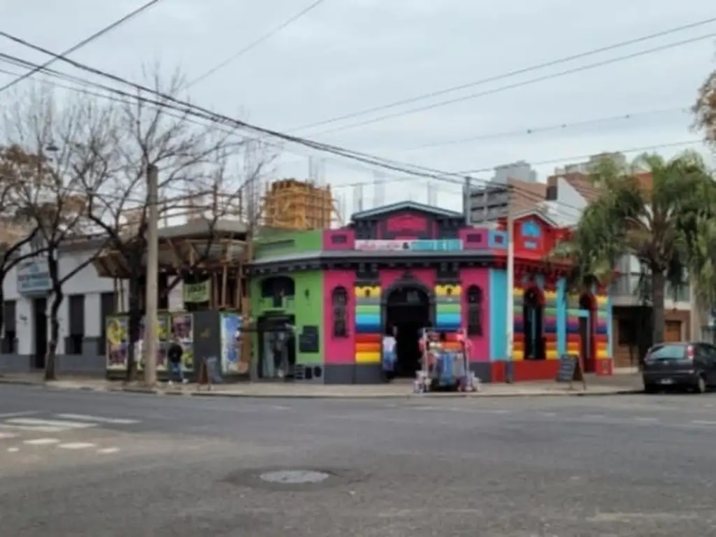 Esquina echesortu San Juan y constitución