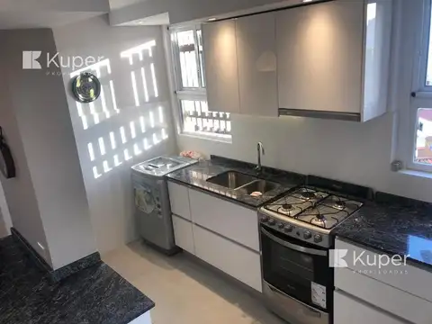 Venta de excelente semipiso 4 amb. con balcón. Edificio Sabra. Ramos Mejía - Foto 0