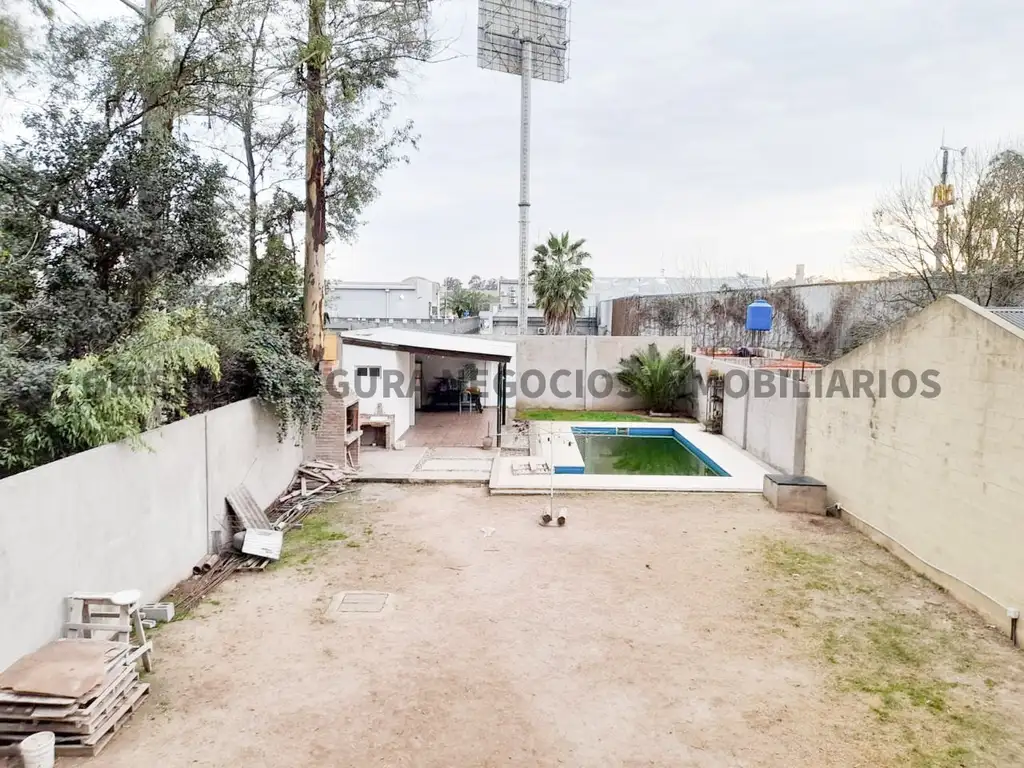 Casa Dúplex  en Venta en Pilar, G.B.A. Zona Norte, Argentina