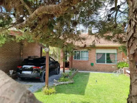 Hermosa Casa De Playa En Villa Gesell, A 100mts Mar.