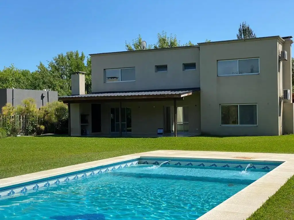 Casa  en Alq. Temporario en Santa Catalina, Villanueva, Tigre