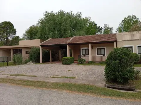 Casa en  Alquiler Temporario en Barrio Haras del Sol