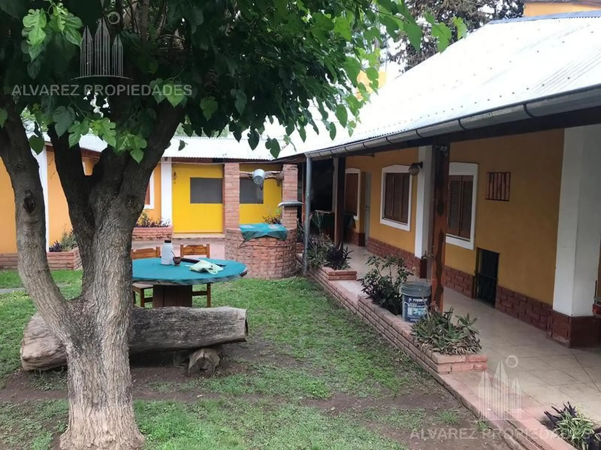 Casa en venta en Los Carpinteros - Villa Parque Siquiman - Argenprop