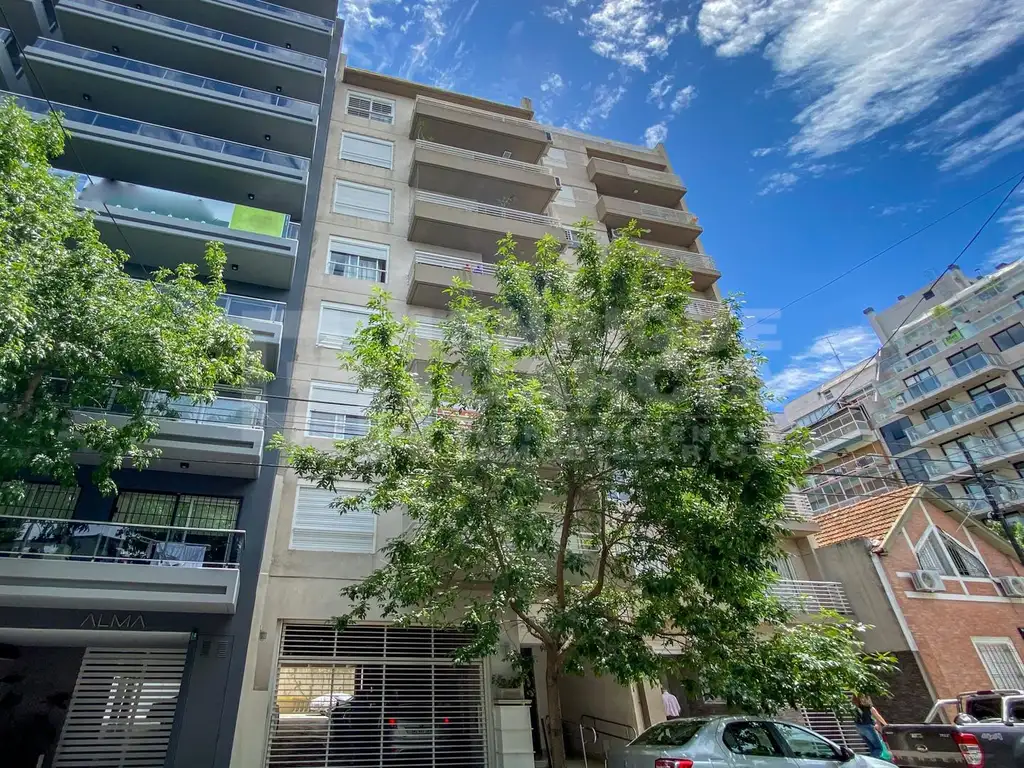 VENTA SEMIPISO 3 AMBIENTES AL CFTE BALCÓN COCHERA OPTATIVA