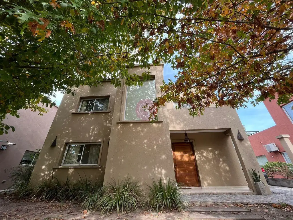 Casa en Venta en Barrio Las Orquídeas, Pilar